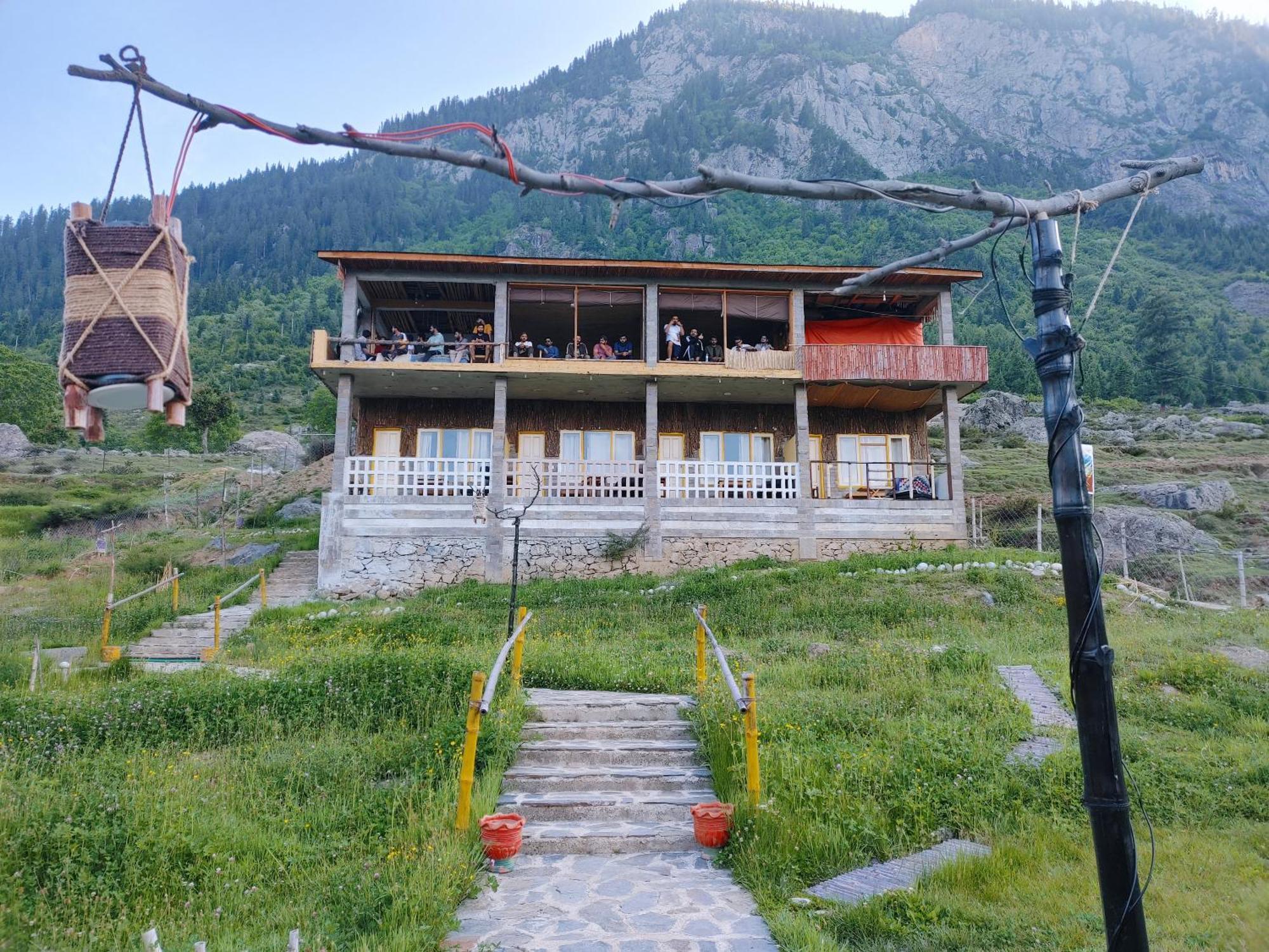 Khana Badosh Resort Kalam Exterior photo